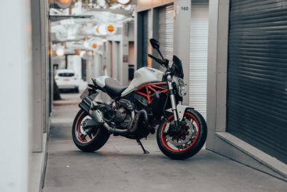 Motocykle i skutery